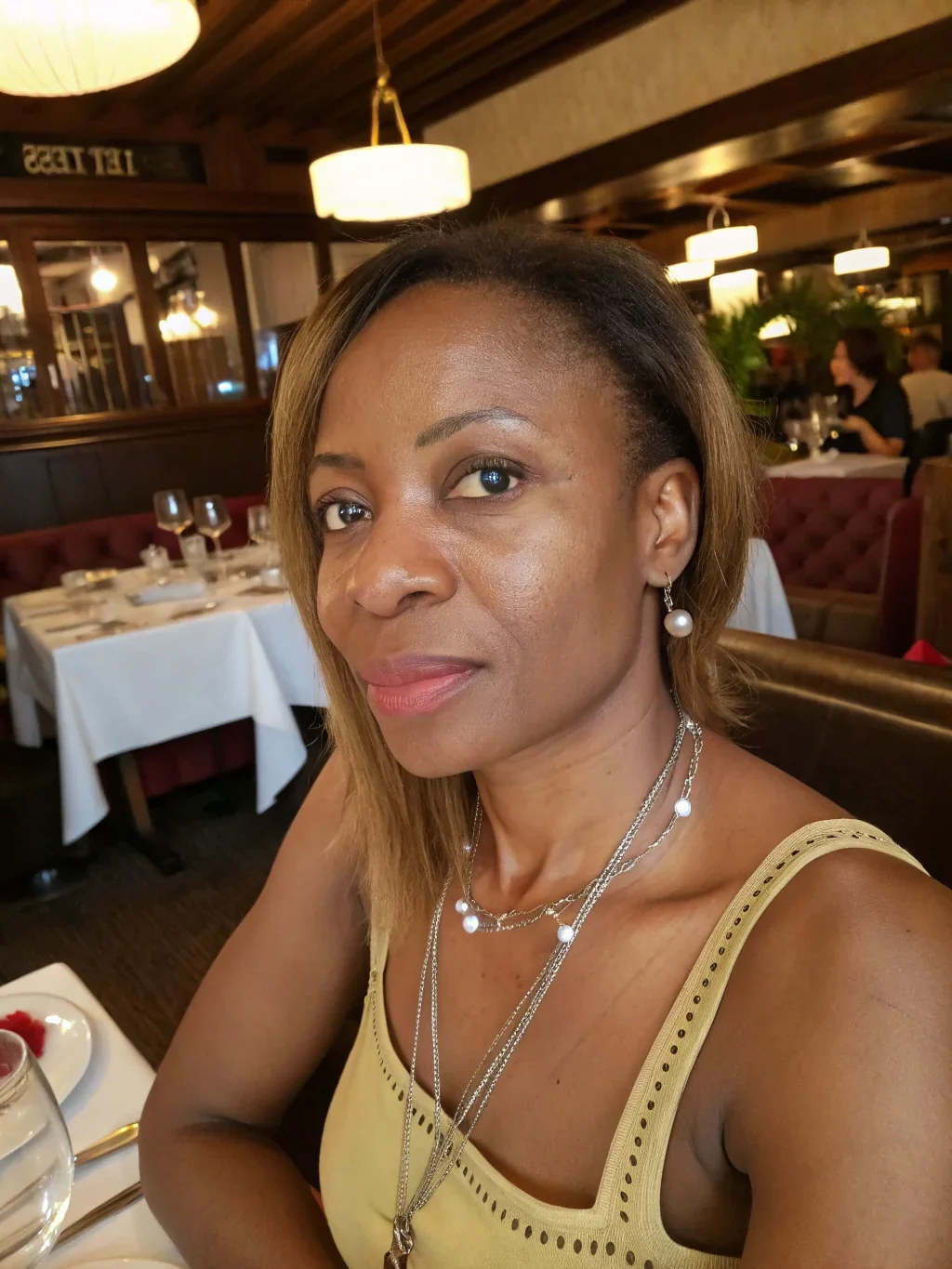 Inès